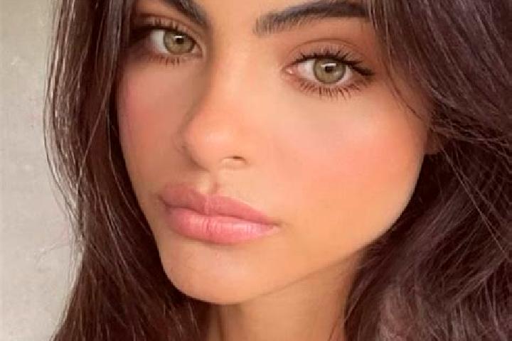Evelyn, 39, a red green-eyed indian companion based in Keansburg. Offering CIM, Duos, Deep French Kissing. Available for incall and outcall, day and evening ...