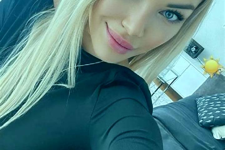 Evelyn, 39 — Escort in Milikov, Czech Republic