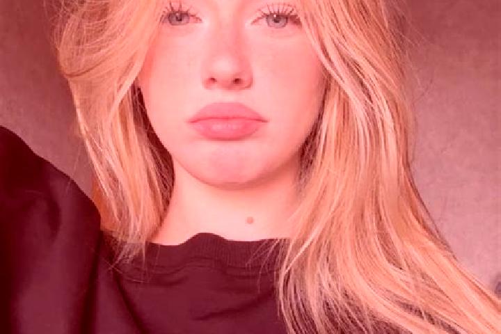 Evelyn, 39 — Escort in Muel, France