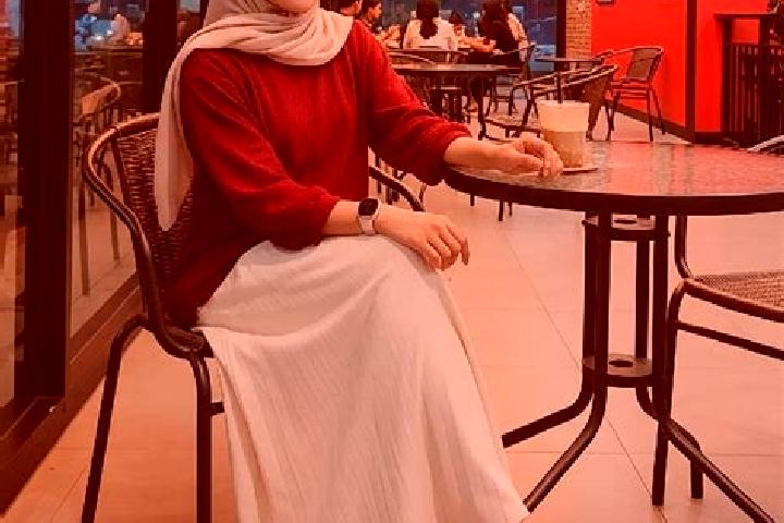 Evelyn, 39 — Escort in Pancur Biru Lestari II, Indonesia