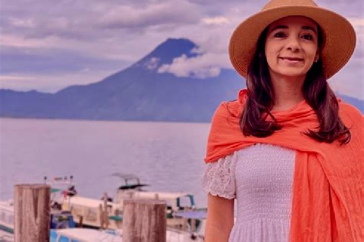 Evelyn, 39 — Escort in Sumpango, Guatemala