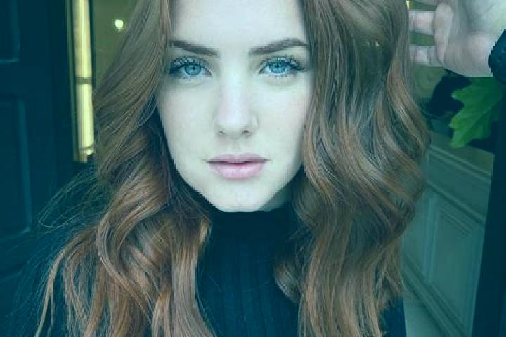 Grace, 20, a auburn blue-eyed latina companion based in Yunyang. Offering Prostate Massage, Couples. Available for incall and outcall, day and evening dates.
