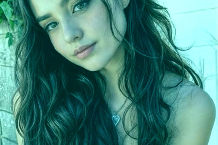 Grace, 20, a black hazel-eyed asian companion based in Nadlac. Offering Couples, Girlfriend Experience, A-Level, CIM, Dinner Date. Available for incall and o...