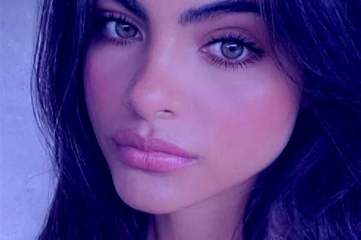 Grace, 20, a black hazel-eyed middle eastern companion based in Karuyeh. Offering Erotic Massage, GFE, Striptease, Dinner Date, Tantra. Available for incall ...