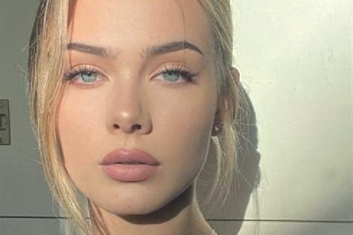 Grace, 20, a red blue-eyed european companion based in Gregory Hills. Offering BDSM, Travel Companion, Striptease, Girlfriend Experience, Erotic Massage. Ava...