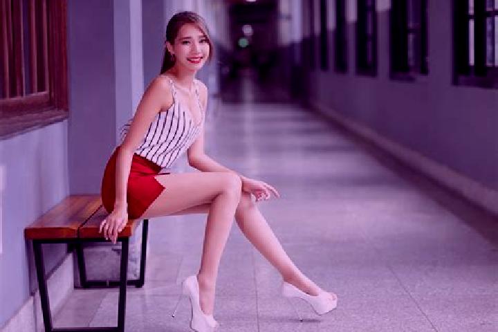 Grace, 20, a red dark-eyed asian companion based in Stanhope. Offering Travel Companion, BDSM, Deep French Kissing, Duos. Available for incall and outcall, o...