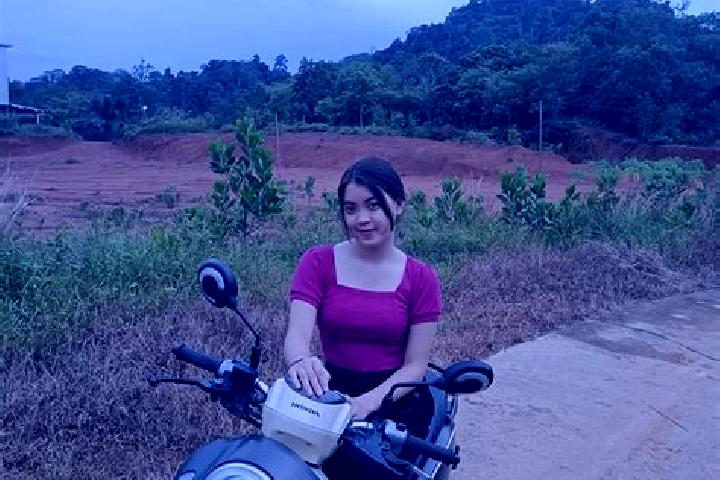 Grace, 20 — Escort in Boru, Indonesia
