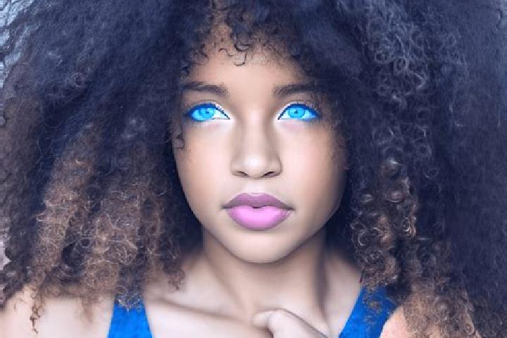 Grace, 21, a black blue-eyed ebony companion based in Tenza. Offering Dinner Date, Travel Companion, Roleplay, Domination. Available for incall and outcall, ...