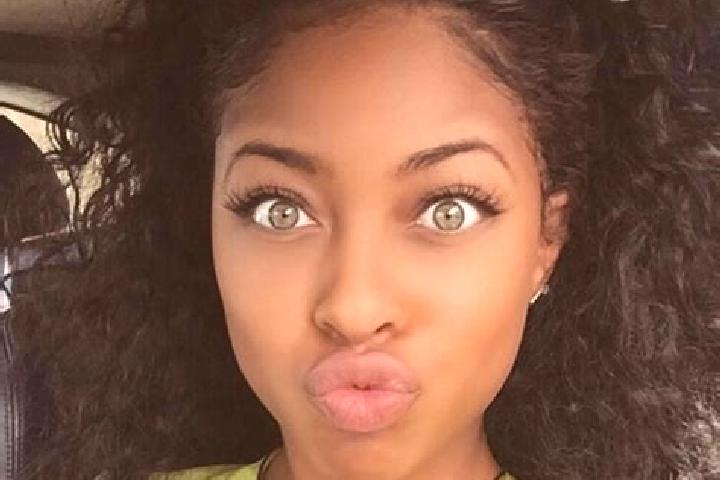 Grace, 21, a black green-eyed ebony companion based in Plougoumelen. Offering Fetish, Couples, Travel Companion, Girlfriend Experience, Party Girl. Available...