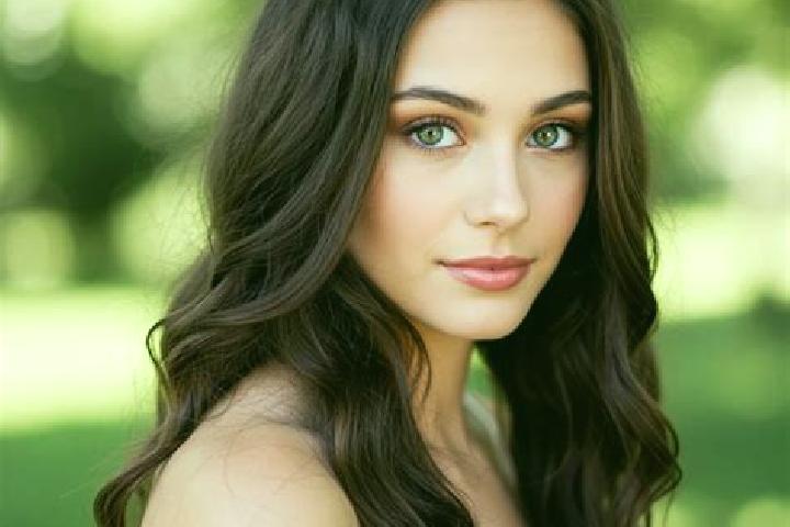 Grace, 21, a brunette hazel-eyed mixed companion based in Chavornay. Offering Roleplay, Overnight, Dinner Date, GFE. Available for incall and outcall, day an...
