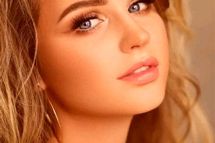 Grace, 21, a dark blonde blue-eyed mediterranean companion based in Nermed. Offering OWO, Dinner Date, Girlfriend Experience. Available for incall and outcal...