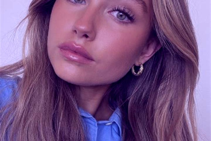 Grace, 21, a dark blonde green-eyed caribbean companion based in Rysum. Offering Prostate Massage, Duos, CIM, Erotic Massage. Available for incall and outcal...