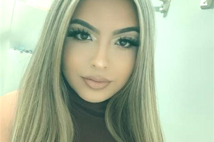Grace, 22, a blonde brown-eyed latina companion based in Texocuixpan. Offering BDSM, Fetish, Massage. Available for incall and outcall, day and evening dates.