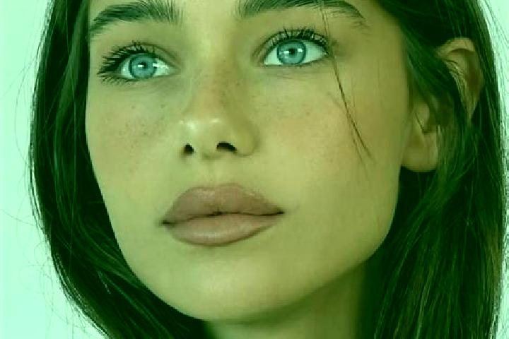 Grace, 22, a brunette dark-eyed european companion based in Qurqina. Offering Girlfriend Experience, Dinner Date, Travel Companion. Available for incall and ...