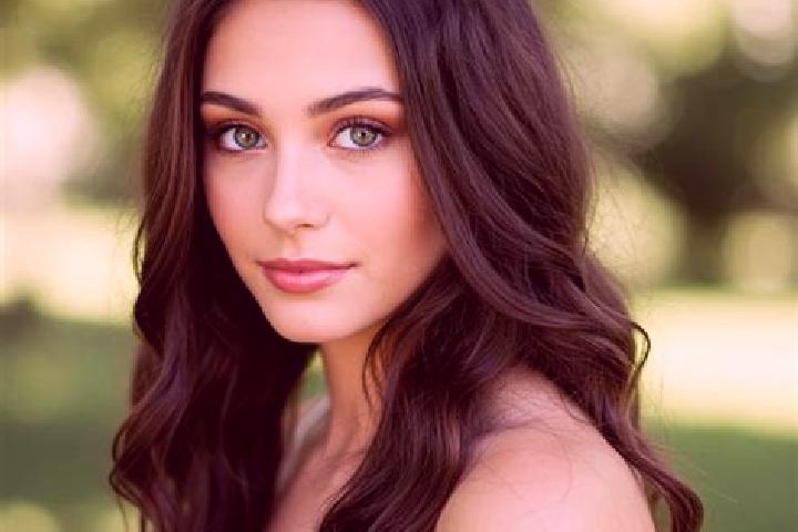 Grace, 22, a brunette hazel-eyed caucasian companion based in Faggiano. Offering Duos, GFE, A-Level, Party Girl. Available for incall and outcall, overnight ...