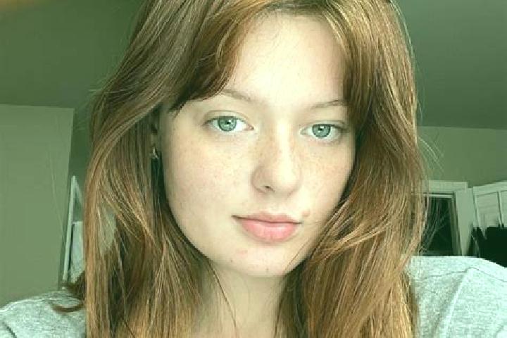 Grace, 22, a red brown-eyed latina companion based in Pont de Molins. Offering Dinner Date, Couples, Erotic Massage. Available for incall and outcall, overni...