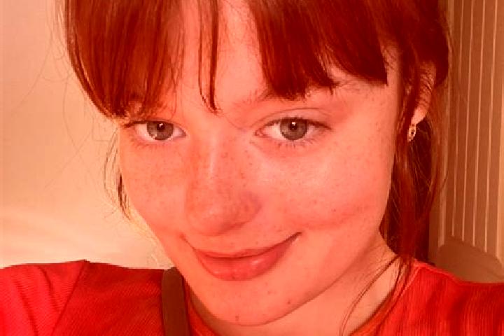 Grace, 22, a red dark-eyed mixed companion based in Biancade. Offering Duos, CIM, BDSM, Striptease, GFE. Available for incall and outcall, overnight bookings...