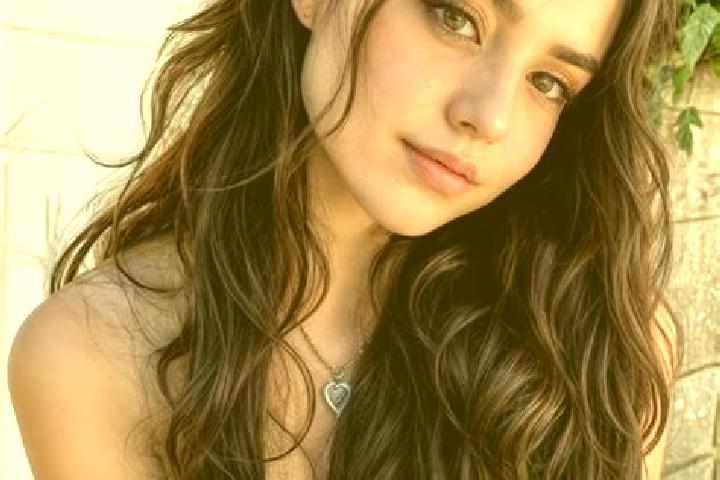 Grace, 23, a auburn brown-eyed european companion based in Santiago Vazquez. Offering GFE, Travel Companion, Overnight. Available for incall and outcall, day...