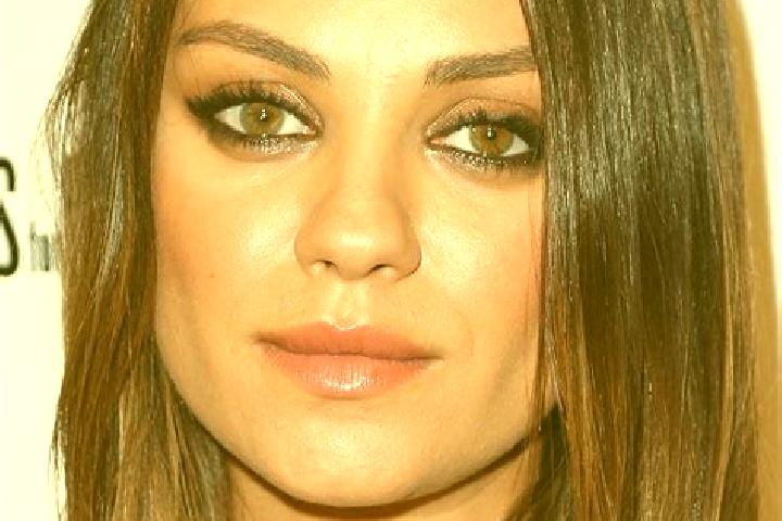 Grace, 23, a auburn hazel-eyed mediterranean companion based in Bayanhoshuu. Offering Domination, Striptease, Fetish, Girlfriend Experience. Available for in...