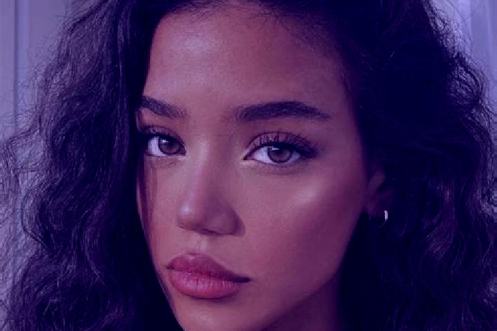 Grace, 23, a black brown-eyed mediterranean companion based in Meyrie. Offering OWO, Couples. Available for incall and outcall, day and evening dates.