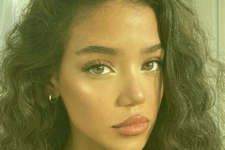 Grace, 23, a black brown-eyed mixed companion based in Verenchanka. Offering Overnight, BDSM, Travel Companion. Available for incall and outcall, day and eve...