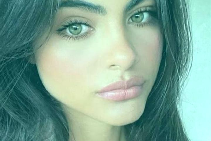 Grace, 23, a brunette dark-eyed caucasian companion based in Esteio. Offering Prostate Massage, Massage, Party Girl. Available for incall and outcall, overni...