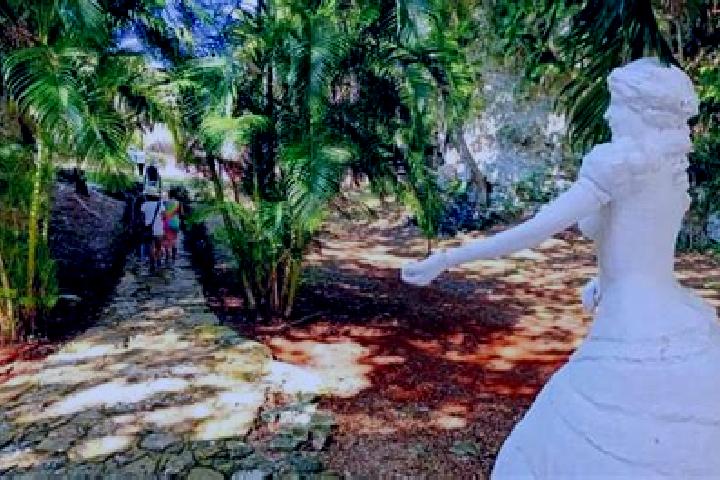 Grace, 23 — Escort in Jaruco, Cuba