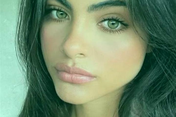 Grace, 24, a black green-eyed indian companion based in Elchweiler. Offering Erotic Massage, Striptease, Tantra, Prostate Massage, A-Level. Available for inc...