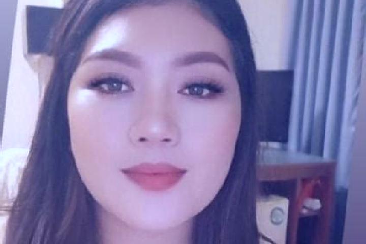 Grace, 24, a chestnut grey-eyed asian companion based in High Park-Swansea. Offering Striptease, Party Girl, BDSM, Roleplay, Erotic Massage. Available for in...