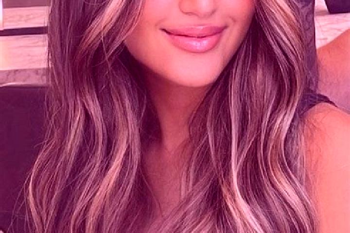 Grace, 24, a dark blonde brown-eyed middle eastern companion based in Mirigambar. Offering Roleplay, Deep French Kissing, OWO, A-Level, Dinner Date. Availabl...