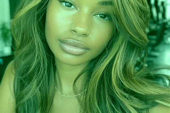 Grace, 24, a dark blonde brown-eyed mixed companion based in Asara. Offering Deep French Kissing, Erotic Massage, OWO, A-Level, Striptease. Available for inc...