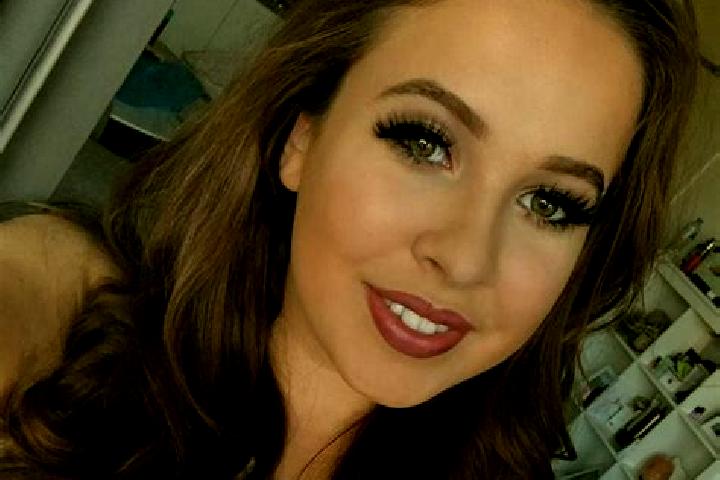 Grace, 24, a red brown-eyed caucasian companion based in Puerto Galilea. Offering GFE, Tantra, Roleplay, BDSM, Prostate Massage. Available for incall and out...