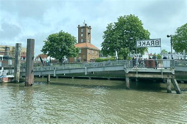 Grace, 24 — Escort in Brake (Unterweser), Germany