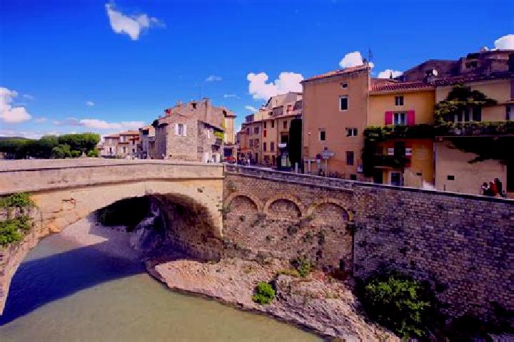 Grace, 24 — Escort in Vaison-la-Romaine, France