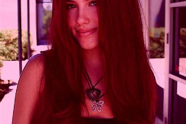 Grace, 25, a auburn dark-eyed caucasian companion based in Oleiros. Offering Travel Companion, Couples, 69, Tantra. Available for incall and outcall, overnig...