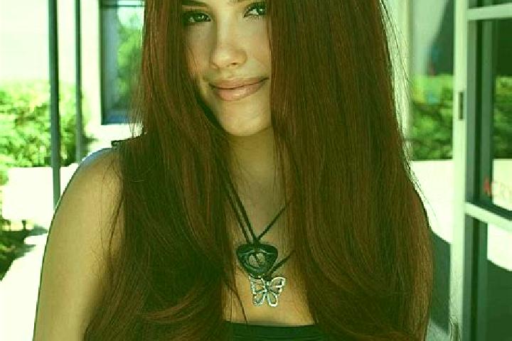 Grace, 25, a auburn dark-eyed mixed companion based in Novopoltavka. Offering GFE, A-Level, Fetish. Available for incall and outcall, day and evening dates.