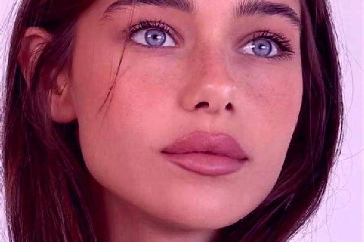 Grace, 25, a brunette brown-eyed indian companion based in Conceicao da Aparecida. Offering Fetish, Deep French Kissing, GFE. Available for incall and outcal...