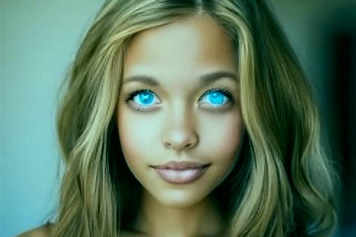 Grace, 25, a chestnut blue-eyed mixed companion based in San Eligio. Offering Travel Companion, Roleplay, Massage. Available for incall and outcall, overnigh...