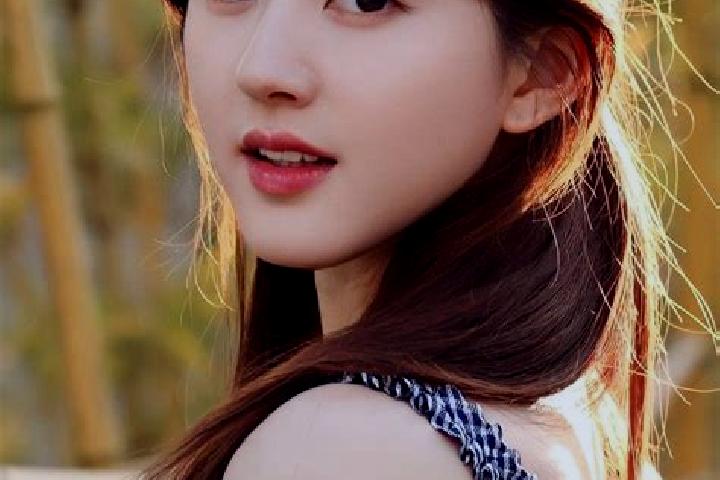 Grace, 25 — Escort in Liusi, China