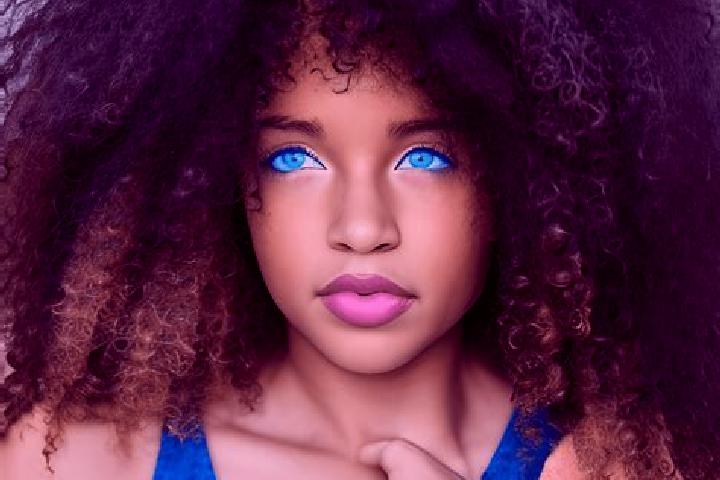 Grace, 26, a black blue-eyed mixed companion based in Ostoros. Offering Erotic Massage, Striptease, Couples. Available for incall and outcall, overnight book...