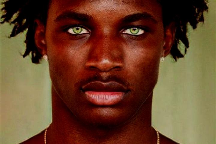 Grace, 26, a black green-eyed mediterranean companion based in Bocaiuva. Offering Striptease, Dinner Date, Roleplay. Available for incall and outcall, day an...