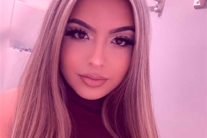 Grace, 26, a blonde grey-eyed latina companion based in Vaquerias. Offering Roleplay, GFE, Couples. Available for incall and outcall, overnight bookings avai...