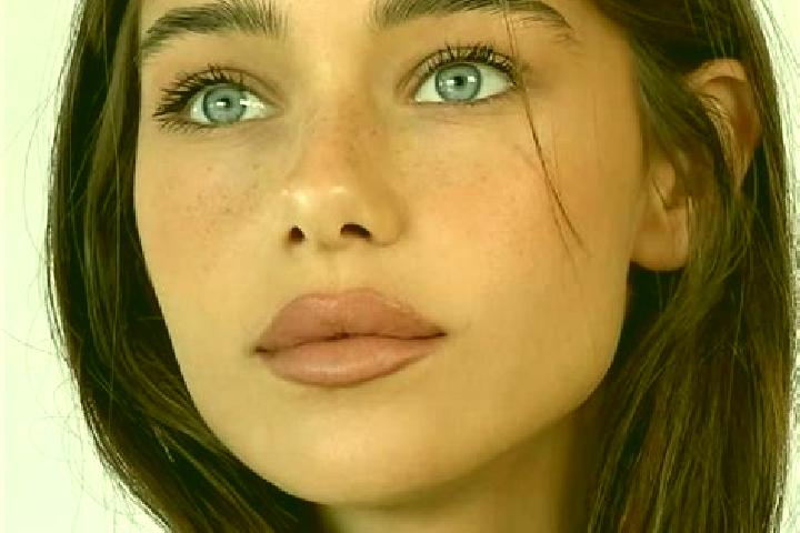 Grace, 26, a brunette brown-eyed slavic companion based in Auzay. Offering Party Girl, A-Level, Duos, Massage. Available for incall and outcall, day and even...