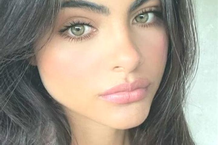 Grace, 26, a brunette dark-eyed indian companion based in Boronda. Offering BDSM, Dinner Date, Travel Companion, Prostate Massage, Overnight. Available for i...