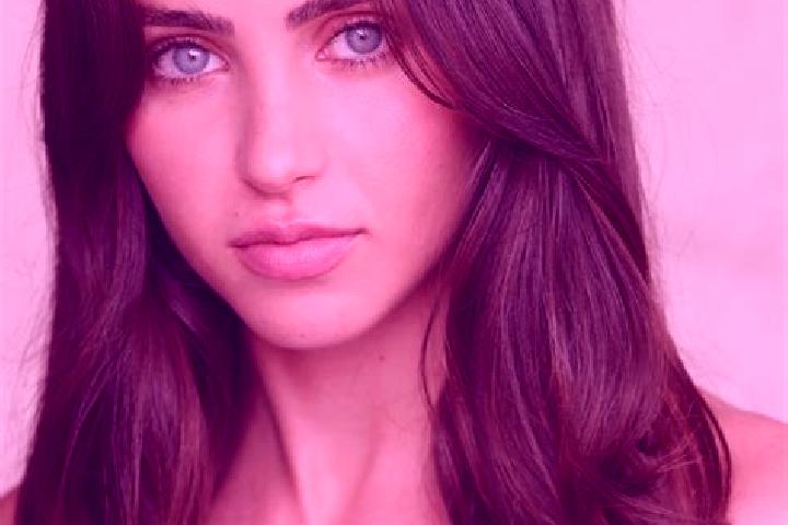 Grace, 26, a dark blonde brown-eyed latina companion based in Krayen. Offering Prostate Massage, Striptease, Fetish. Available for incall and outcall, day an...