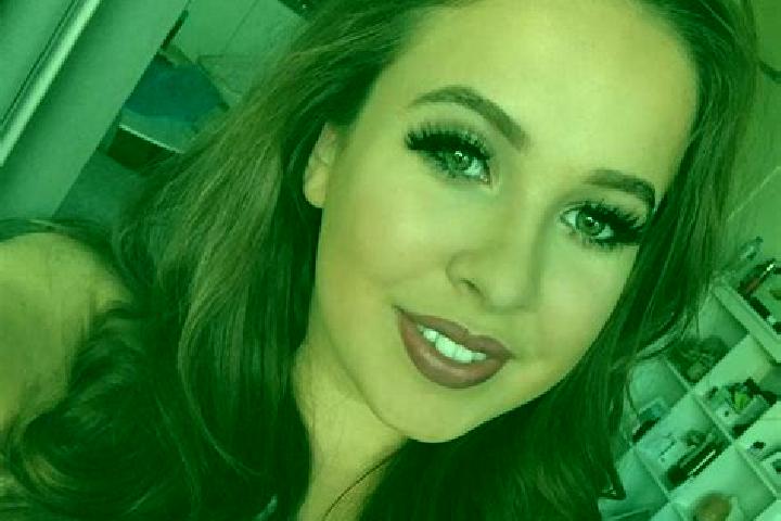 Grace, 26, a red dark-eyed caucasian companion based in Dietikon / Guggenbuehl. Offering GFE, Prostate Massage, Girlfriend Experience, BDSM, Deep French Kiss...