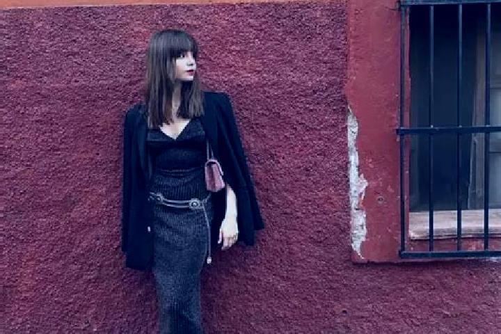 Grace, 27, a auburn green-eyed caucasian companion based in San Miguel de Allende. Offering Striptease, Overnight, Tantra, Dinner Date, A-Level. Available fo...