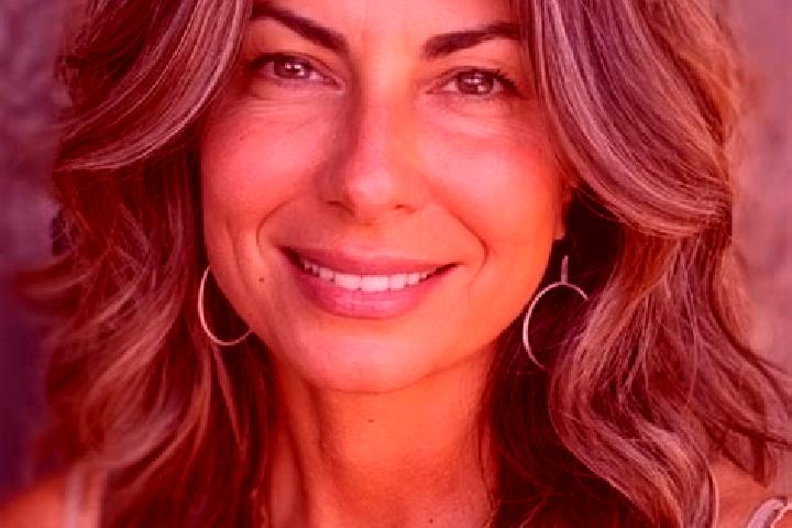 Grace, 27, a brunette grey-eyed latina companion based in Barrio Acosta Lagunes. Offering CIM, Duos, Dinner Date. Available for incall and outcall, overnight...