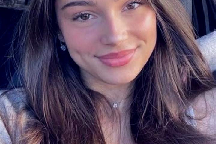Grace, 27, a chestnut hazel-eyed slavic companion based in Puerto Ayacucho. Offering Overnight, Massage, Duos, Travel Companion, Dinner Date. Available for i...