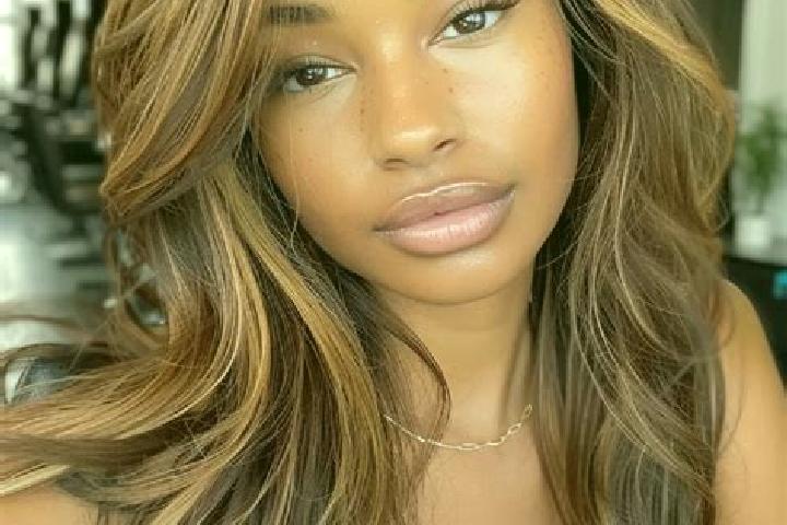 Grace, 27, a dark blonde amber-eyed mixed companion based in Martinamor. Offering Duos, Fetish, Deep French Kissing. Available for incall and outcall, day an...